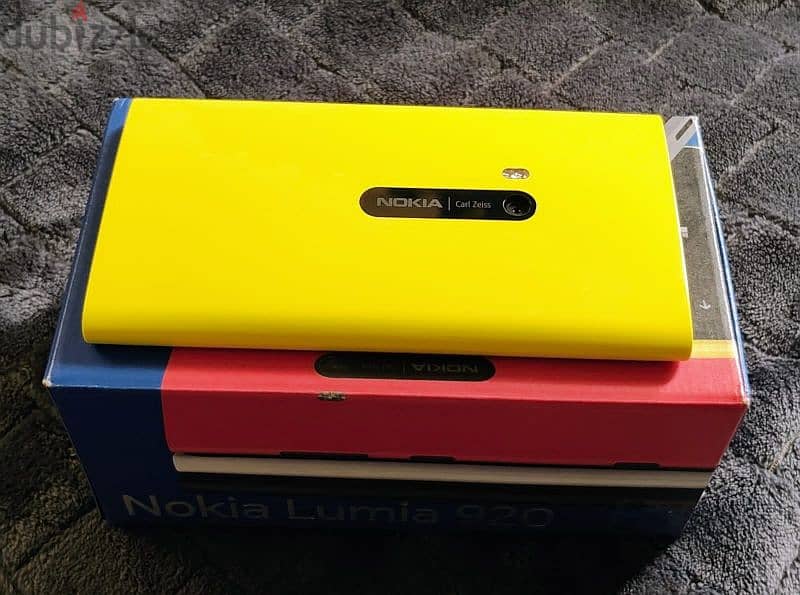 Nokia Lumia 920 Yellow Like Brand New for Nokia Phone Lovers 6