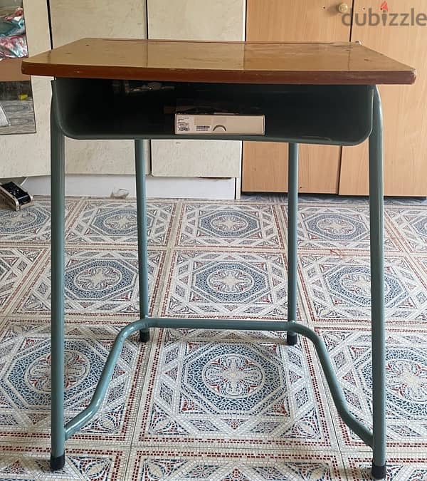 Dining table + 4 chairs + computer table 3