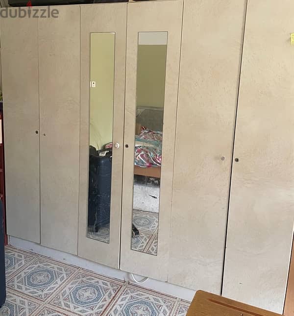 6 door wardrobe,2 door wardrobe, 1 steel Godrej almirah 3