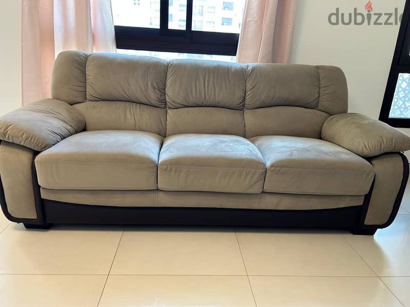 3+2+1 sofa set with coffee table fr sell 0