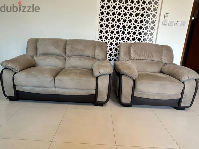 3+2+1 sofa set with coffee table fr sell 1