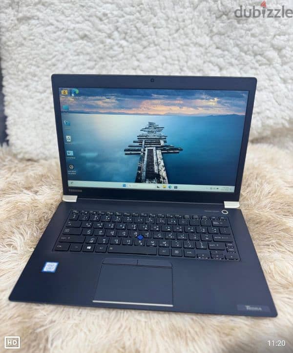 Toshiba tecra i7 8th 16gb Touchscreen 2