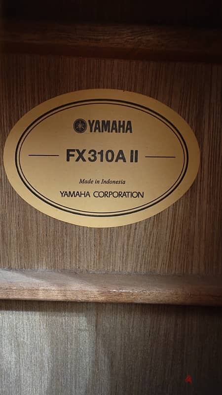 acoustic guitar - yamaha 3