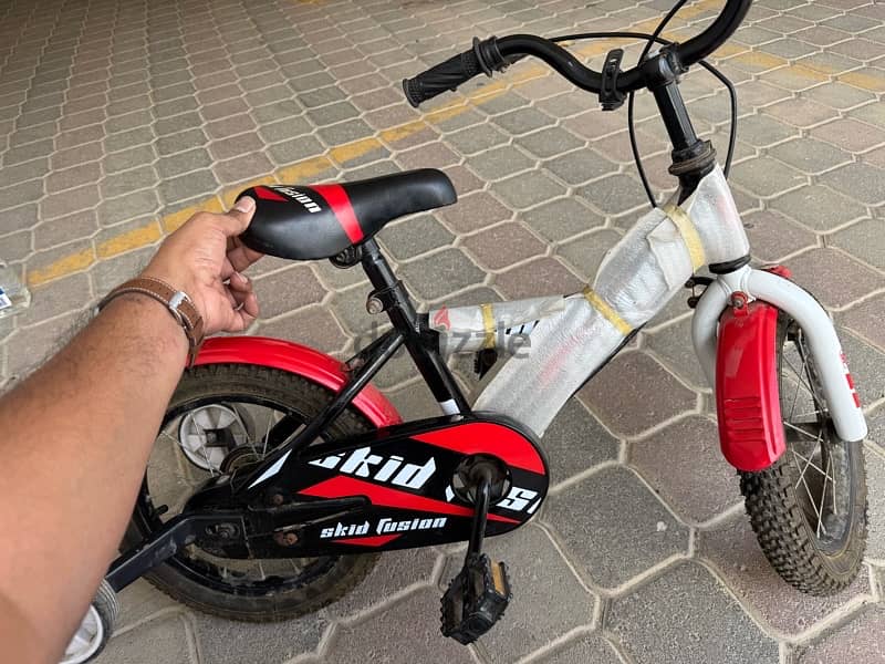 Brand New condition kids bike 2