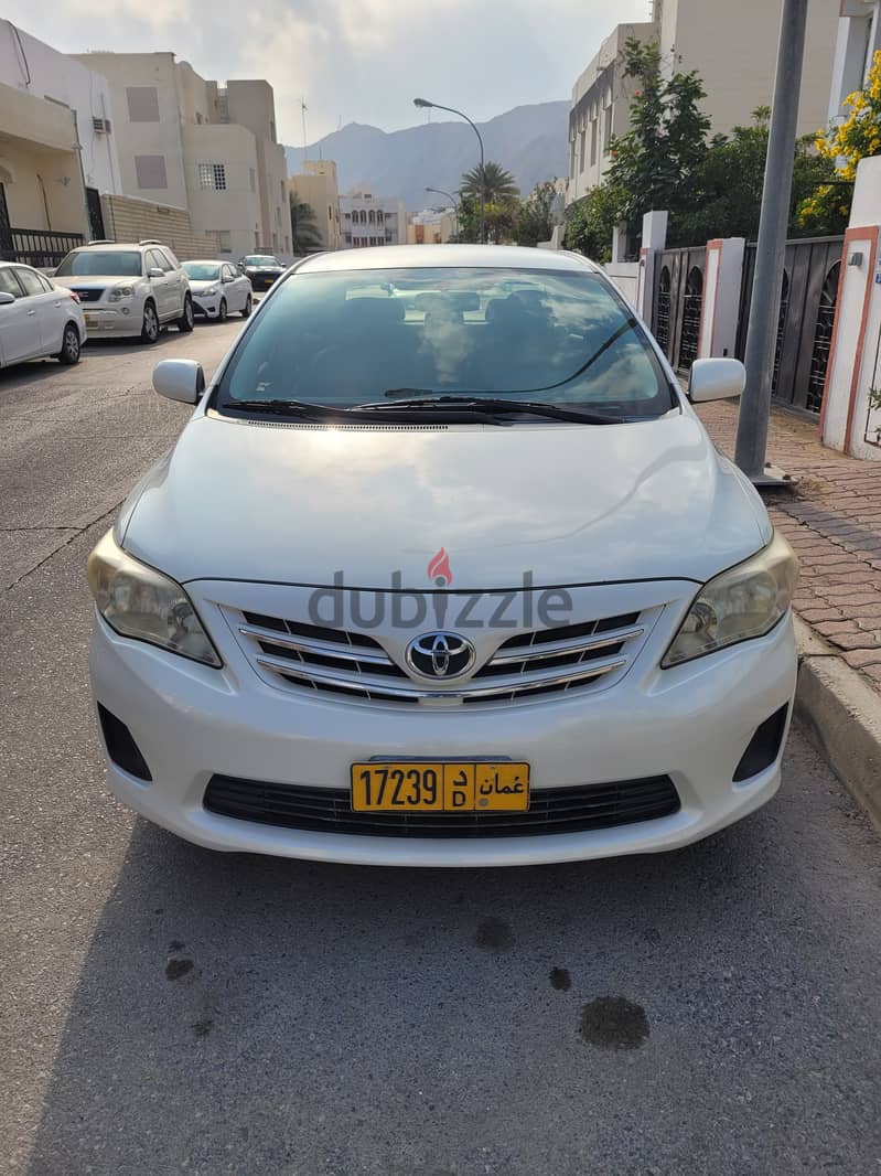 Expat driven White Corolla 2013 model in very good condition 0