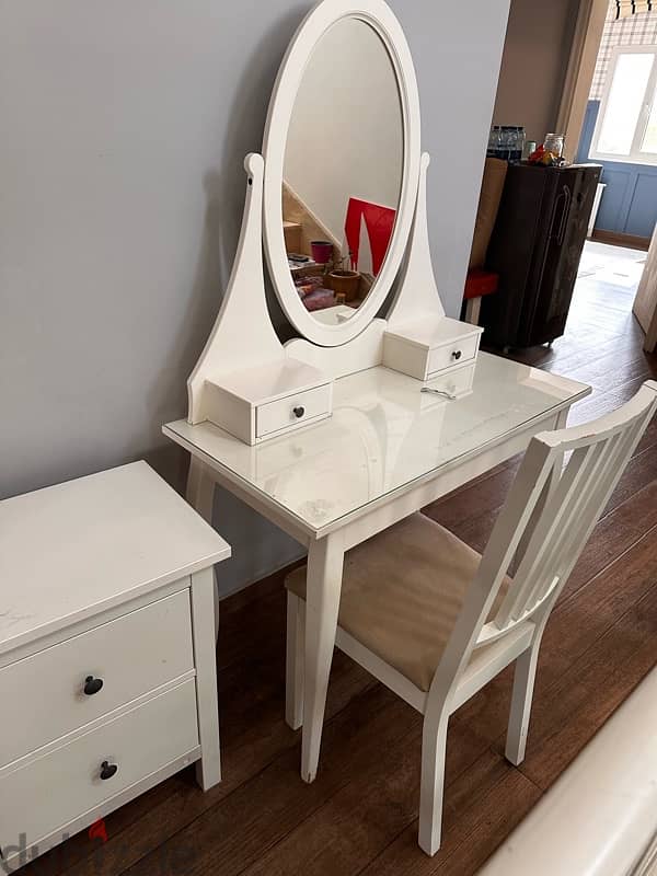 dresser drawer and chair 1