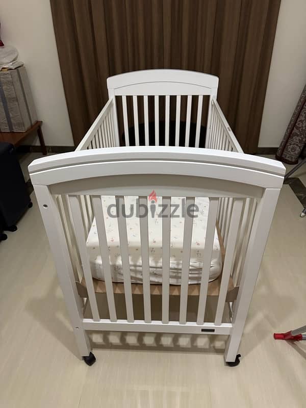 baby crib 0