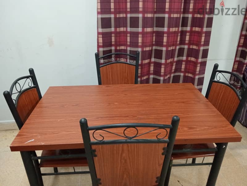 Dining table with 4 chair 1