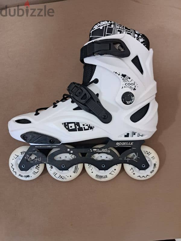 Unisex Professional Roller Skates Skating Shoes 1