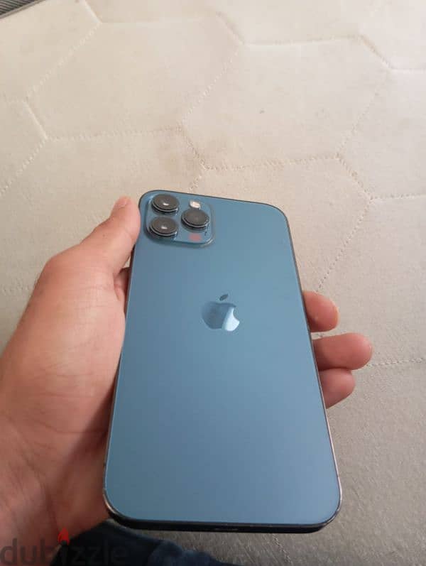 I phone 12 pro max 256 gb 4