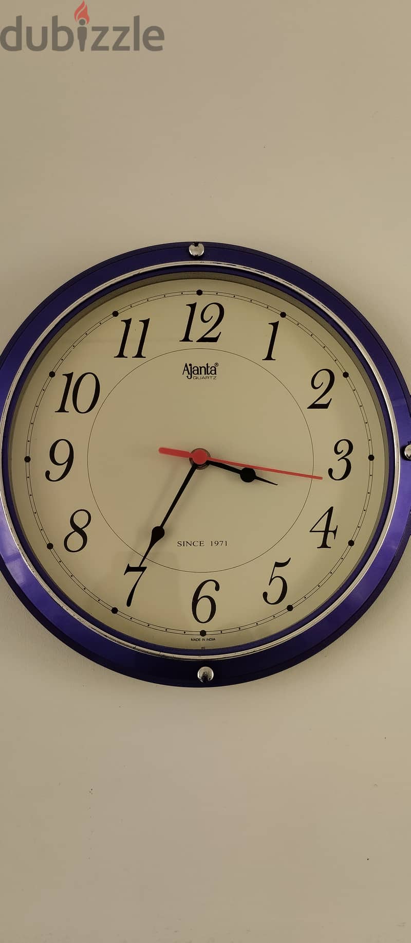 Wall clock in good condition 1