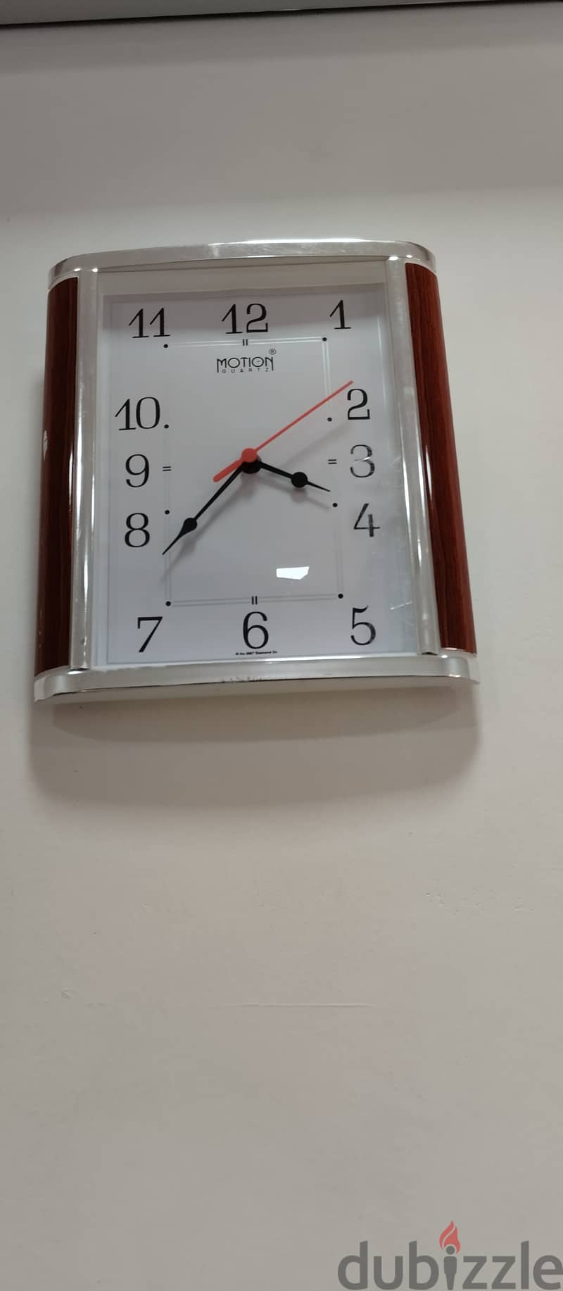 Wall clock in good condition 3