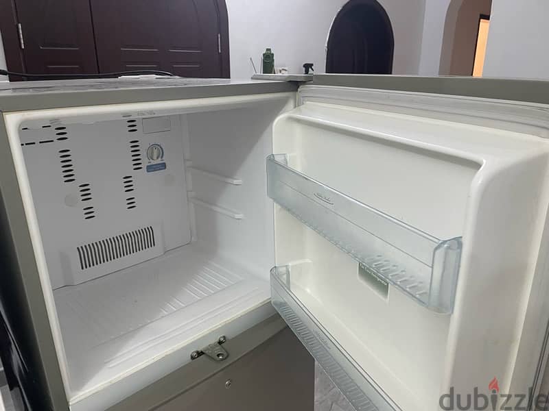 Toshiba Fridge with Freezer 1