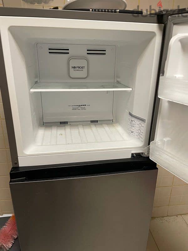 Hisense Double Door new like fridge for Sale 1