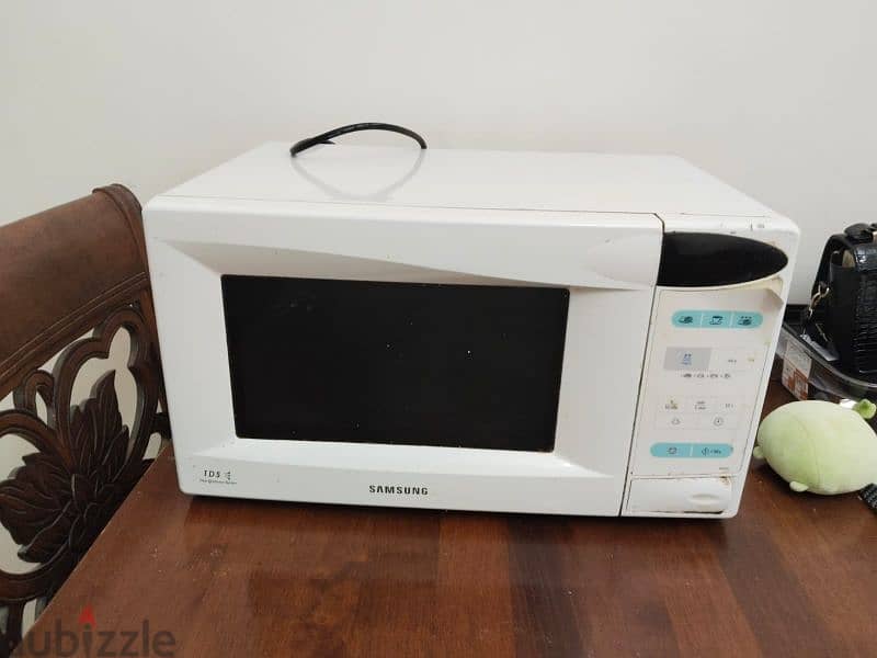 microwave oven used good condition 2