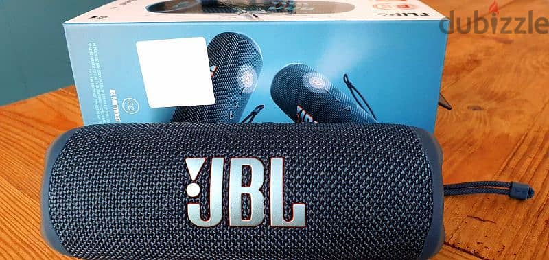 JBL Flip 6 Speakers 2