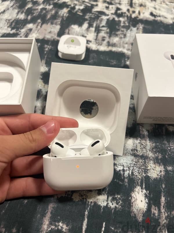 Airpods only left side working 1