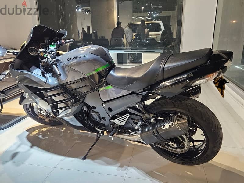 2021 Kawasaki Ninja ZX-14R 4