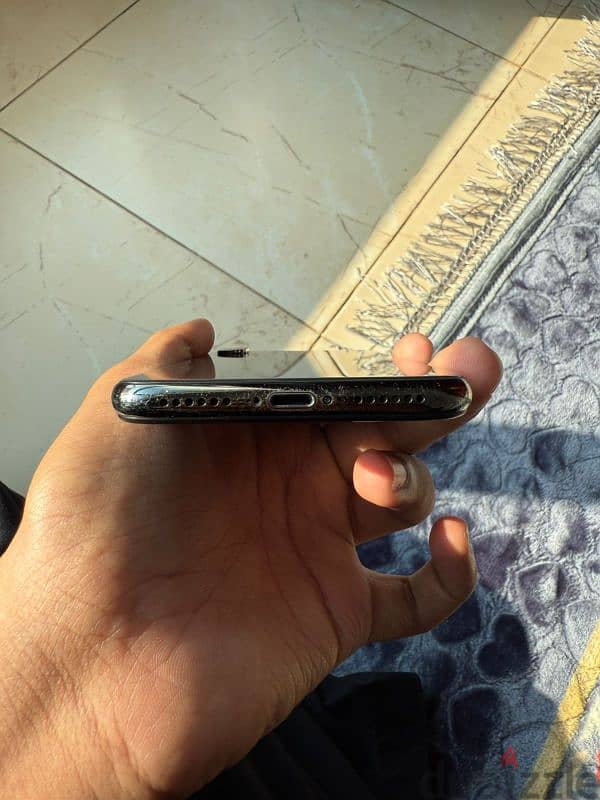 SALE/EXCHANGE - APPLE IPHONE X 64 GB 3