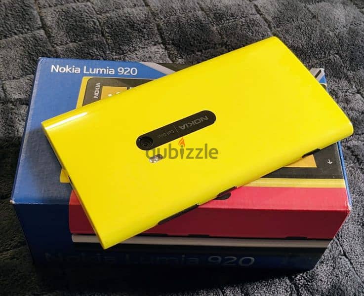 Extremely Rare Nokia Lumia 920 Yellow-Brand New Never Used 3