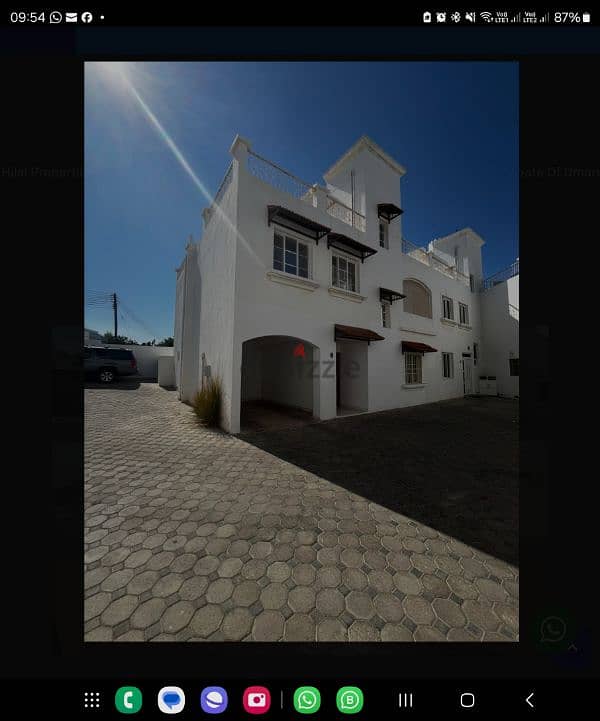 Amazing 4 bedroom villa, next to Qurum Private School 0