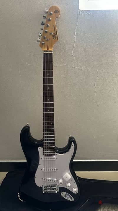 Electric guitar for sale urgently