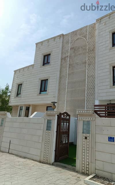 "SR-AH-696 For Rent: Spacious Villa on Alkhod Main Road