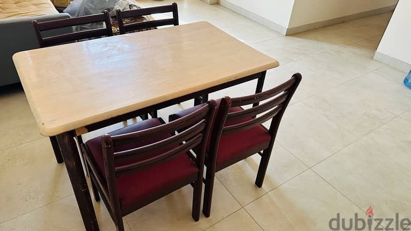 4 seater Dining Table 0