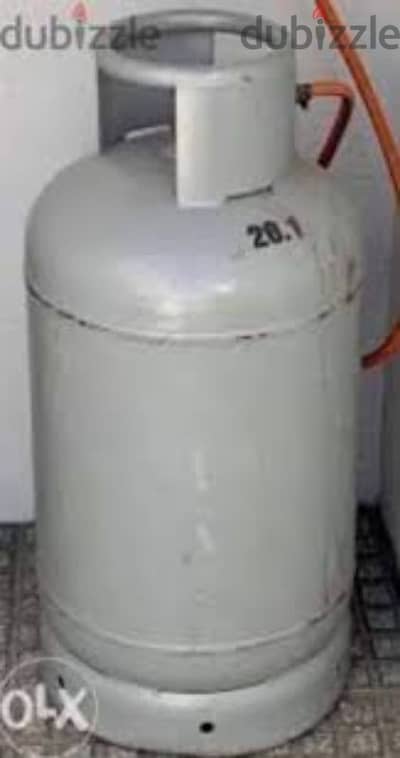 Gas cylinder with regulator