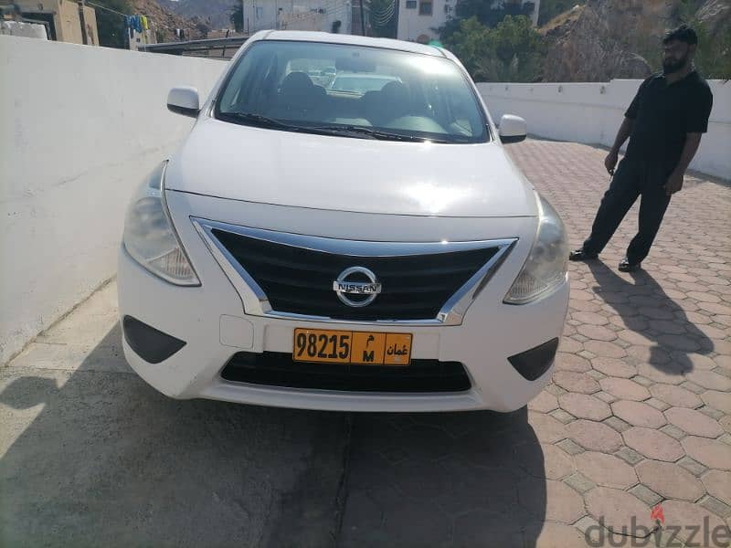 Nissan Sunny 2018 0