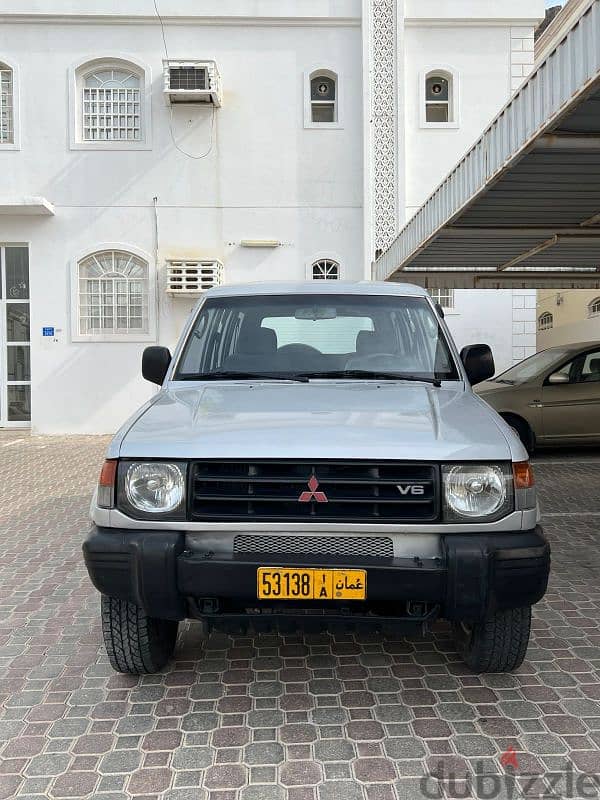 Mitsubishi Pajero 2001 0