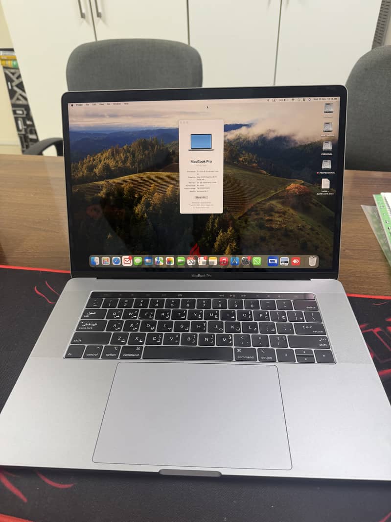 Macbook Pro - 15 inch - Core i9 - 32GB RAM - 500 GB SSD 6