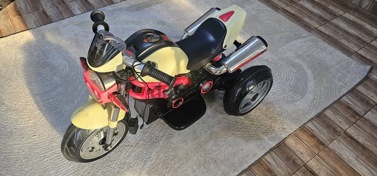 Kids electric bike. 1