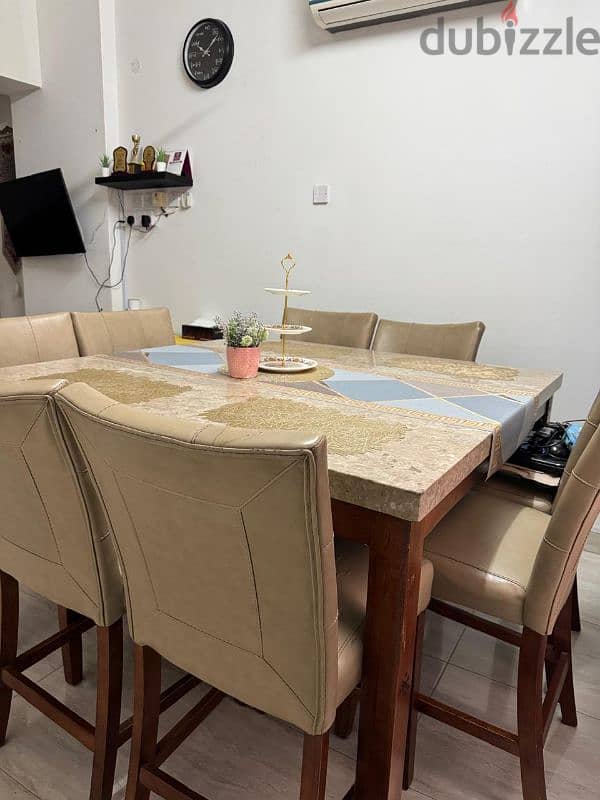 Dining table with 8 chair 2