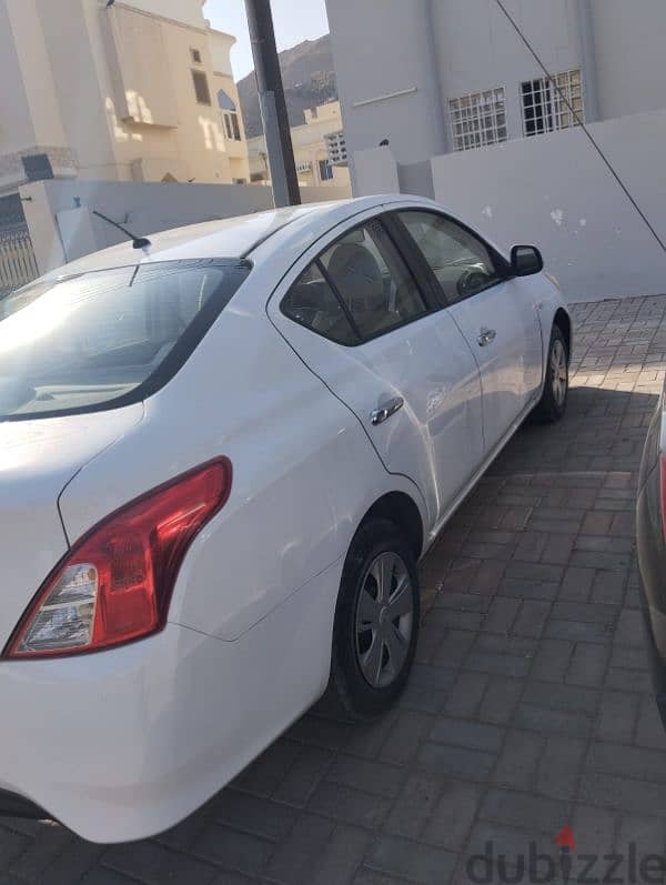 Nissan Sunny 2016 0