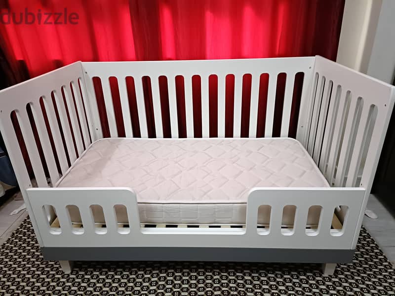 Juniors 3 in 1 Convertible Crib (Almost new) 0