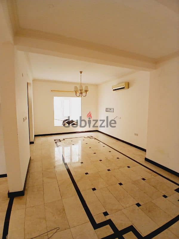 Azaiba Luxury villa for rent 4