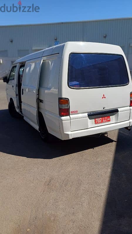 Toyota Hiace 2009 0