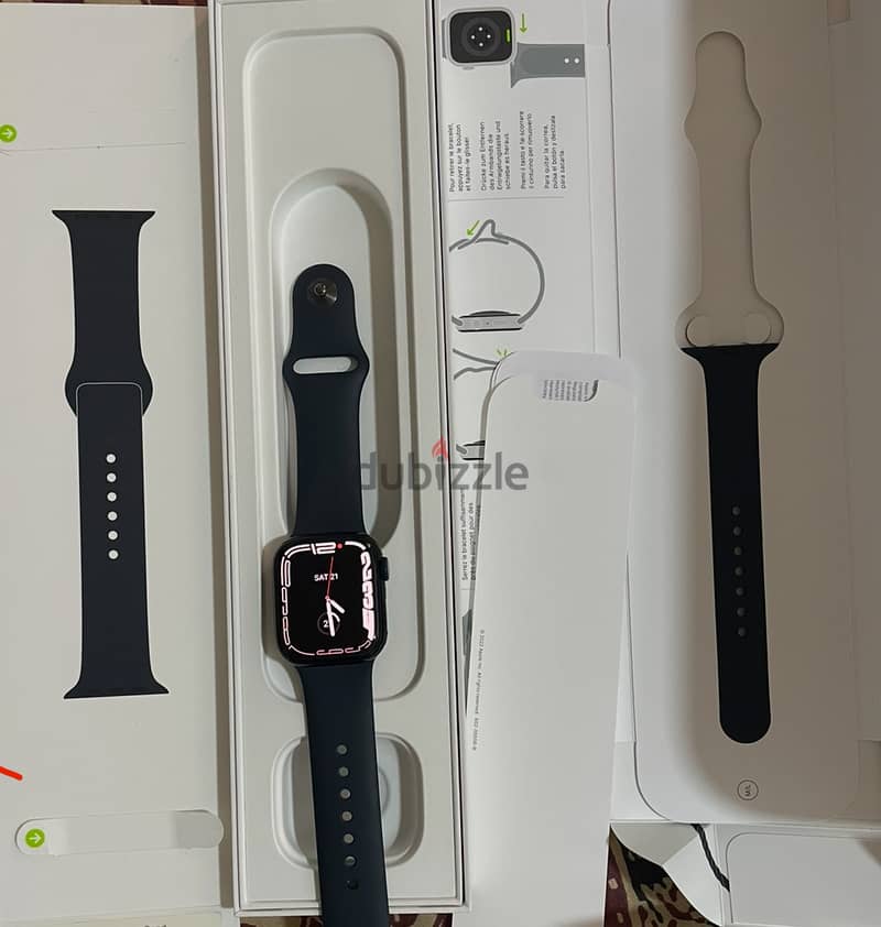 Apple Watch Series 8 - Mint Condition 0