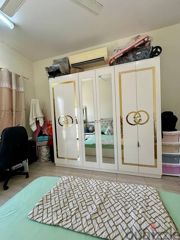 Urgently For Sale Complete Bedroom Set 6