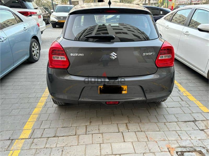 Suzuki Swift GLX Japan (2021) 4