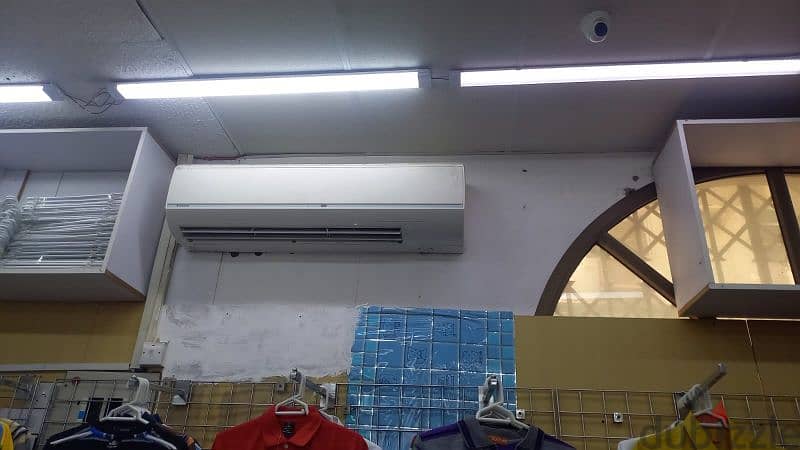 daikin ac 2.5 ton all ac good conditions almost new conditions 5