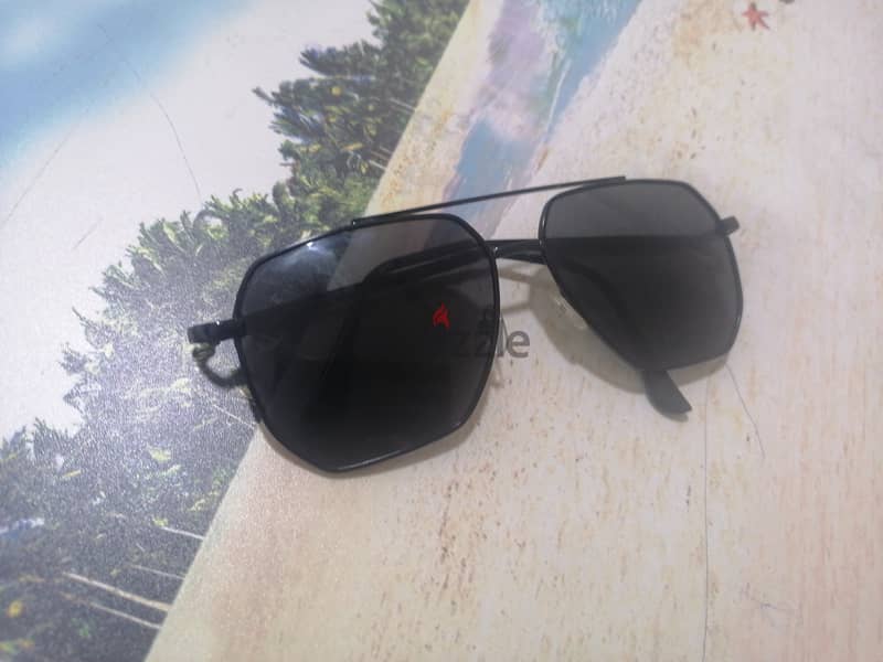 New sunglasses not used 1