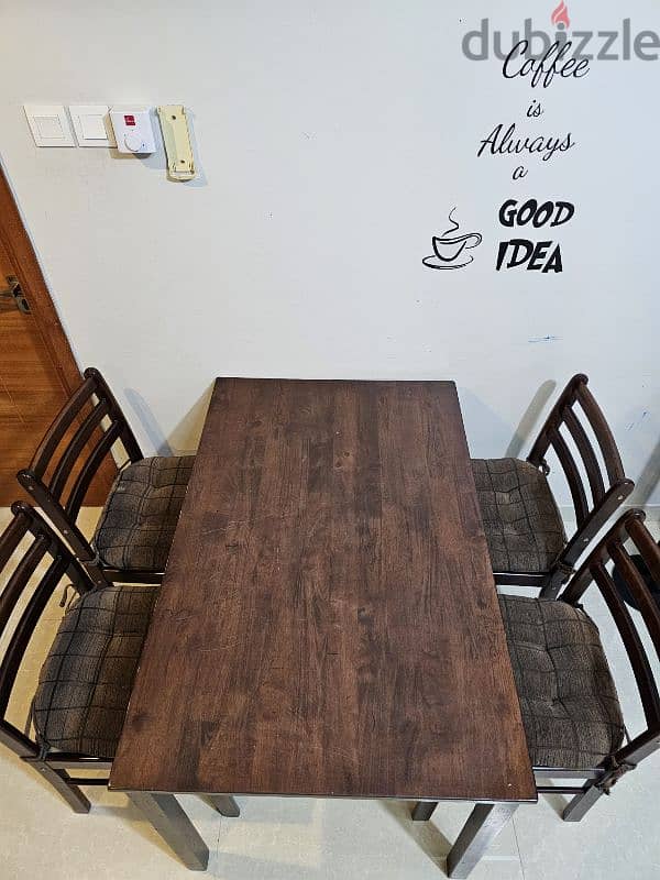 Dining table set (4 Seater) 1