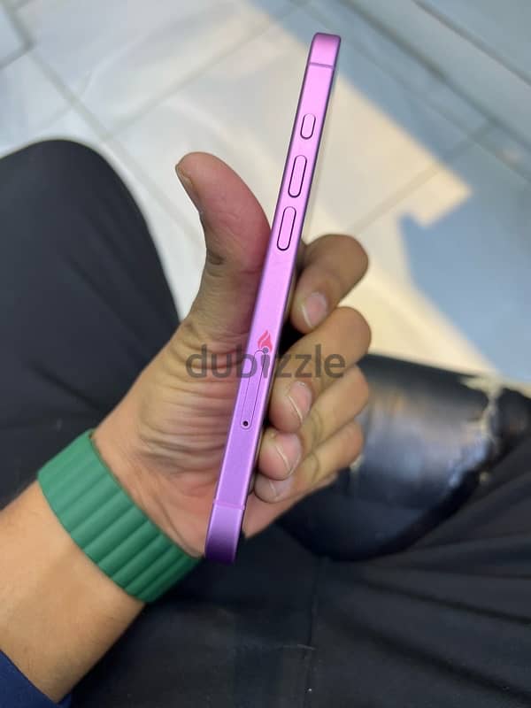 I phone 16 256gb pink colour 3