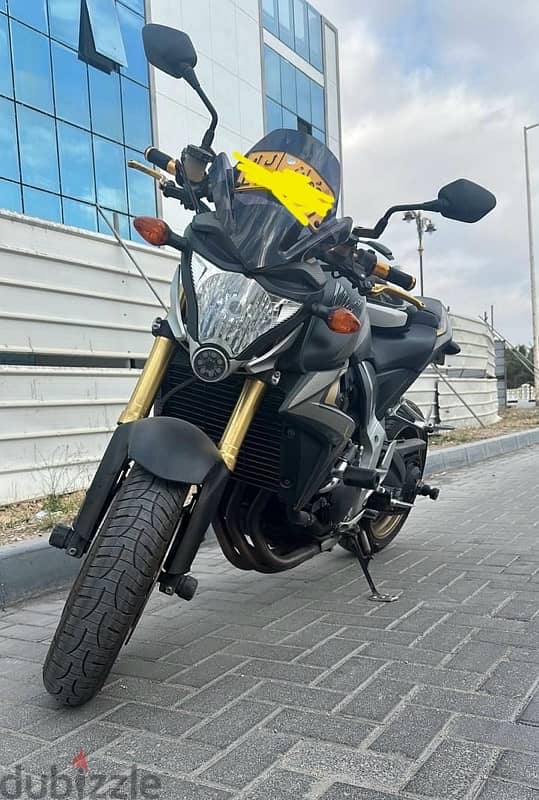 honda cb1000r/2014/2500 OMR/black/28000km/salalah 3