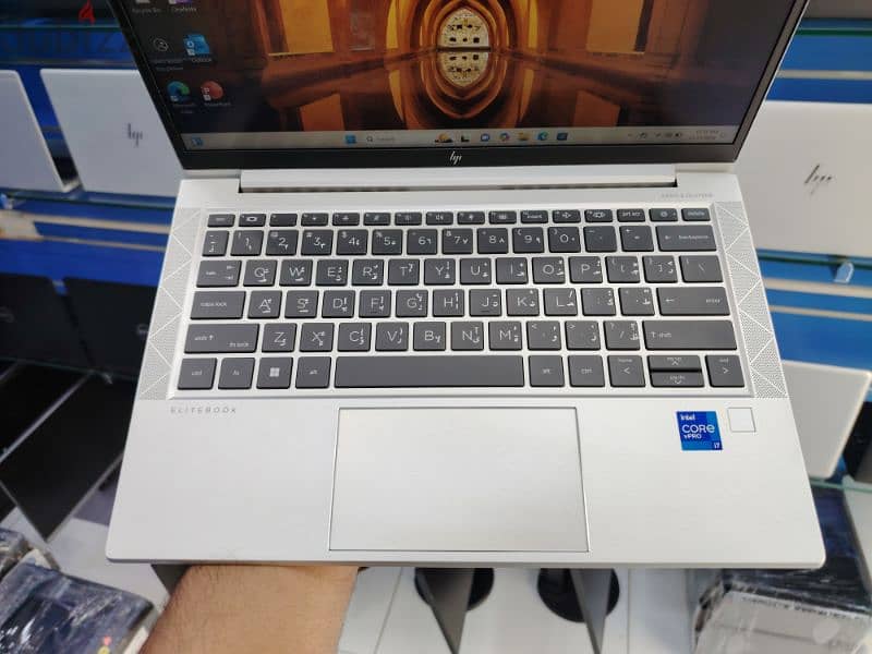 hp elitebook i7 pro 11th Gen 16gb 512gb Touch 13.5 inch only 150 Riyal 4