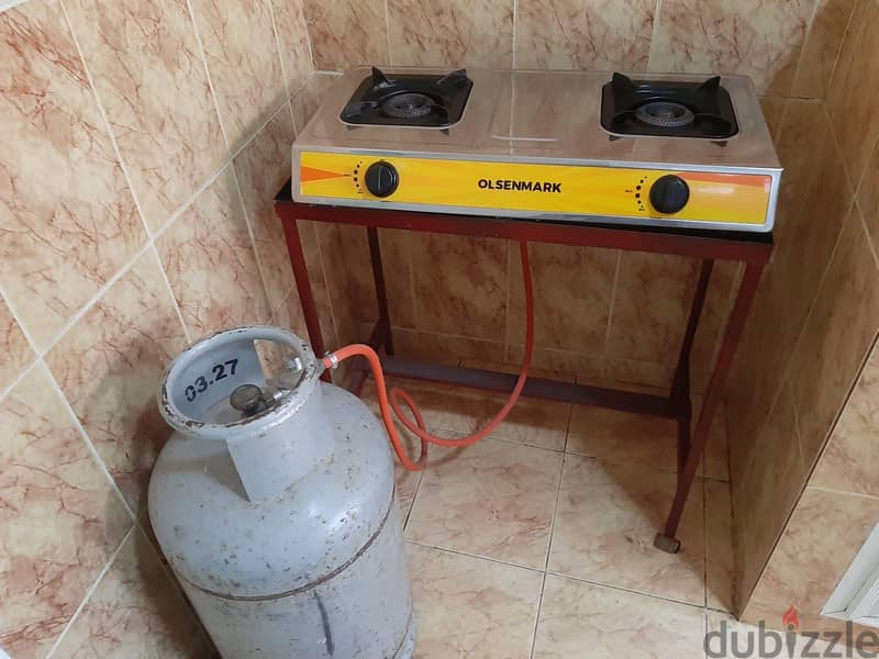 Gas stove and cylander 0