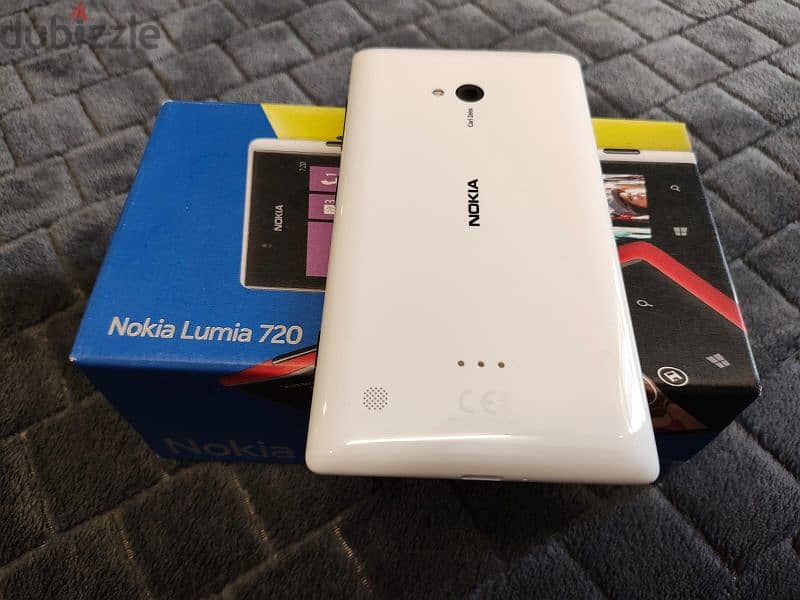 Nokia Lumia 720 White Brand New-Never Used 3