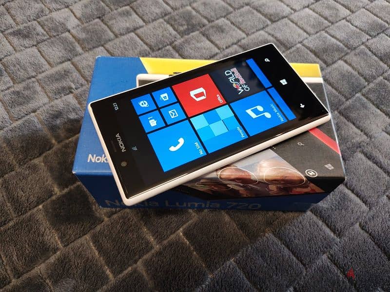 Nokia Lumia 720 White Brand New-Never Used 7